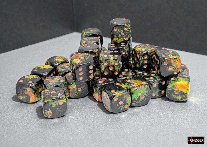 Chessex: Brush Deep Forest/gold 12mm d6 Dice Block (36 dice)