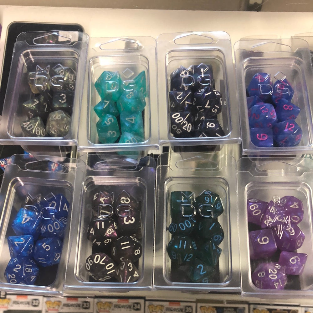 Mdg Acrylic Dice