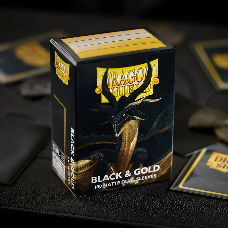 Dragon Shield: Black & Gold